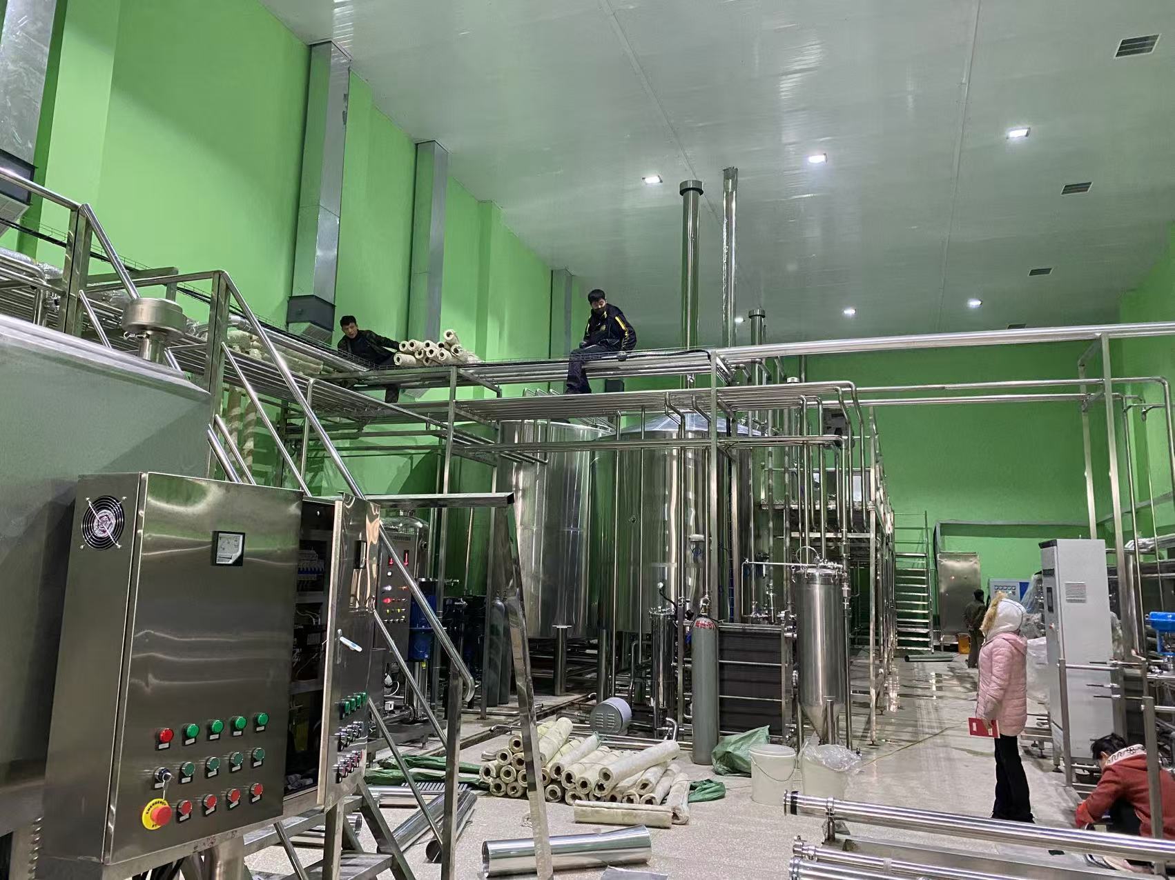 成都精酿啤酒设备厂—精酿啤酒设备制造：传承工艺与创新科技的交融